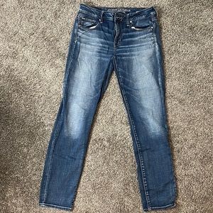 American eagle super stretch skinny jeans, size 10